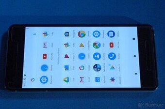Google Pixel 2 Android 11 Kinda Blue