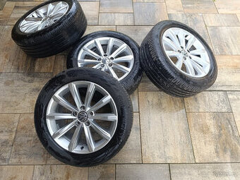 Passat B8 LONDON 17 originál ALU, pneu Conti 22