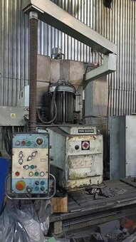 Vertikální frézka TOS FCV 63 SCA