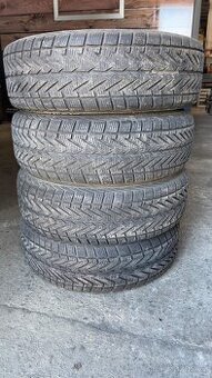 Vredstein Wintrac 235/70 r16 - zimní pneu