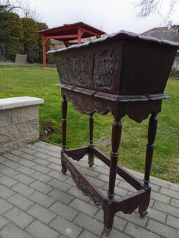 Francouzský Petrin nábytek