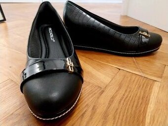 Střevíce, lodíčky na platformě Piccadilly, měkké