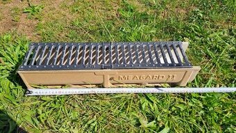 Odvodňovací žlab SELF LINE 100/110 s litinovým roštem