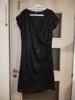 Zánovní společenské šaty Xl