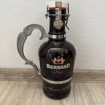 Skleněný džbán Bernard 2l
