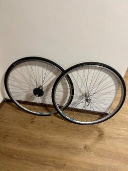 Zapletená kola Campagnolo