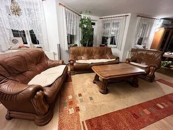 Masivní sedací souprava