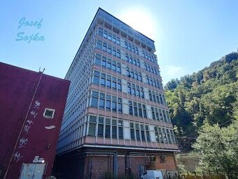 Skladové prostory, Adamov, 200m2 - 5000m2