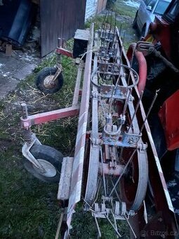 Prodám obraceč sena