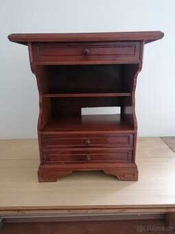 Stolek pod TV apod. Masiv