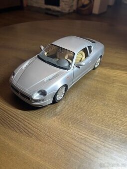 Maserati 3200 1:18