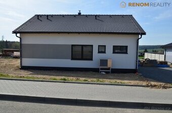 Prodej rodinného domu o dispozici 4+kk se zahradou v obci Ko