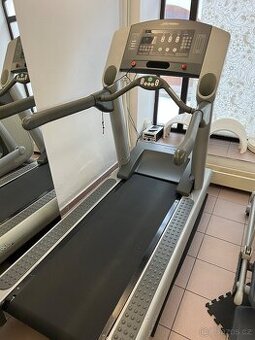 Prodám profesionální běžecký pás Life Fitness 95Ti