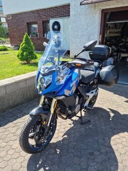 CFMOTO 650MT Premium