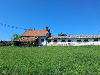 hala 500m2, bývalý prasečák + pozemek 2500m2 - 1