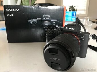 Sony A7 III + 28–70mm OSS + SD karta 64 GB + stativ