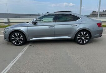 Škoda Superb L&K,2019,2,0TSI 140kw,91000km,DSG