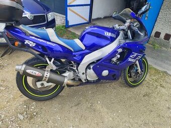 Yamaha 600R