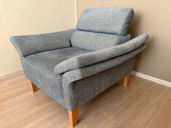 Velmi pohodlné křeslo PHASE – málo používané