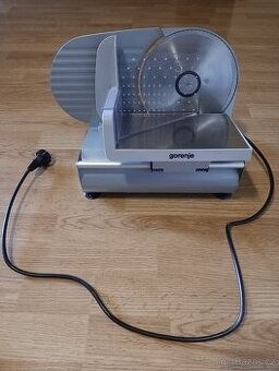 ELEKTRICKÝ KRÁJEČ POTRAVIN GORENJE R 506 E