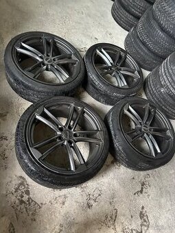 5x112 r19 235/35r19 letní - 1