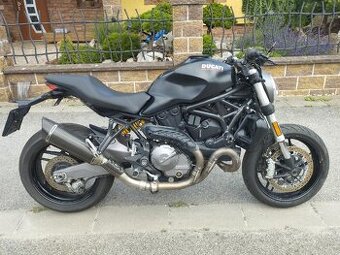 DUCATI Monster 821