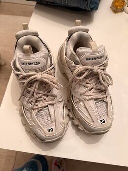 Balenciaga tracks
