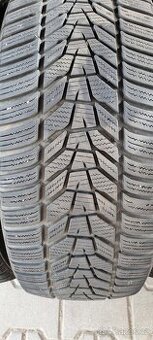 Prodam zimni pneu Hankook 235-45/19