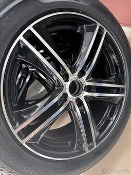 Alu kola R17 5x112 ET40 + zimní pneu Sava eskymo HP2