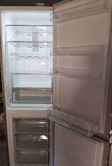 ledníce s mrazakem Whirlpool 200x59x60 cm no frost