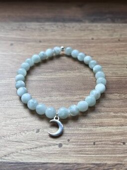 Náramek z přírodních minerálních korálků - měsíc