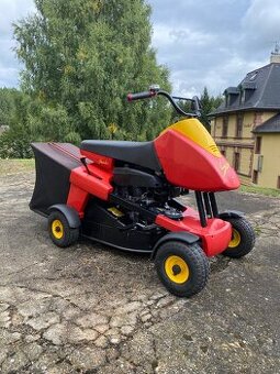 Zahradní rider traktůrek sekačka Wolf-Garten Scooter SV4