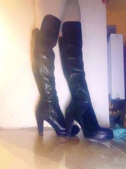 Prodám pravé italské kožené kozačky