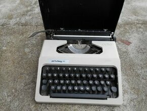 PSACÍ STROJ PRIVILEG 165