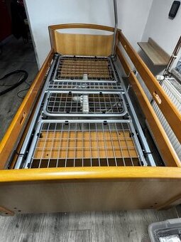 Elektrická zdravotní postel