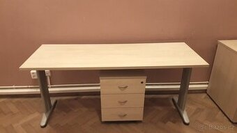 Kvalitní kancelářský stůl s kontejnerem