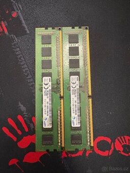 2× 4 GB DDR3 RAM Samsung