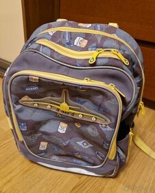 Školní taška s letadlem - první stupeň