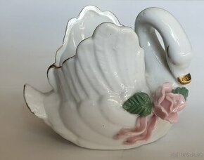porcelánová labuť