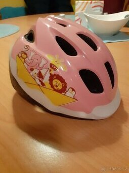 DĚTSKÁ CYKLISTICKÁ PŘILBA  NA KOLO BTWIN