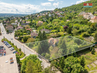 Prodej ideální 1/2 pozemku k bydlení, 1935 m² - 1