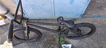 Freestyle BMX kolo - FLY BIKES Neutron