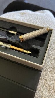 Parker Sonnet Fougère GT - plnicí pero 18K, hrot M