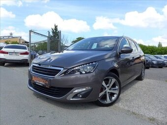 Peugeot 308 2,0 HDi FULL LED,TAŽNÉ,SERVIS