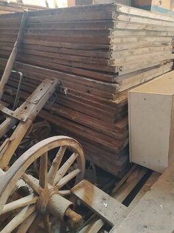 Dřevěné desky cca 125x3300