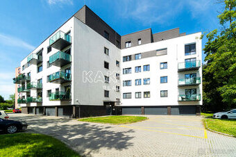 Pronájem bytu 2+kk [66 m2] na ulici Ukrajinská 6237/54 v Ost