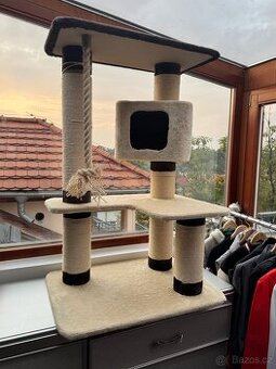 🐾 Prodám luxusní kočičí škrabadlo – jako nové 🐾