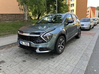 Kia Sportage ,automat ,tažný zář.,2022 naj. 36tkm záruka.