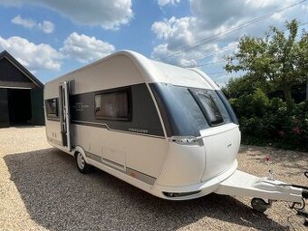Prodám karavan Hobby 540 ufe, r.v.2018 + mover + předstan.