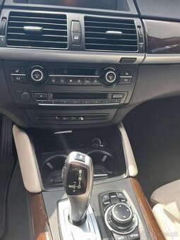 BMW X6 xDRIVE 40D 2011